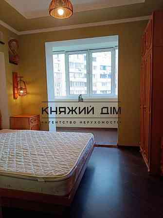 Оренда Квартира 3-кімнатна, 5/10 поверх на вул. Цветаевой Марины ул./ Олександри Екстер Київ