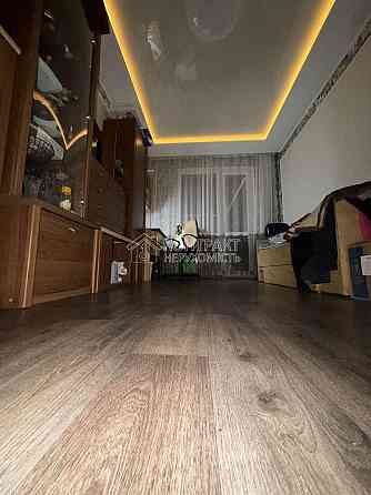 Продаж Квартира 2-кімнатна, 8/9 поверх на вул. Тракторобудівників Kharkiv