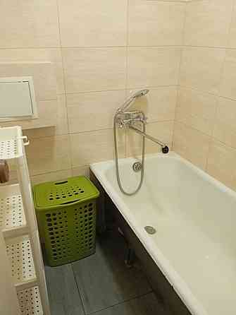 Оренда Квартира 2-кімнатна, 3/5 поверх на Верховної ради, 3а Киев