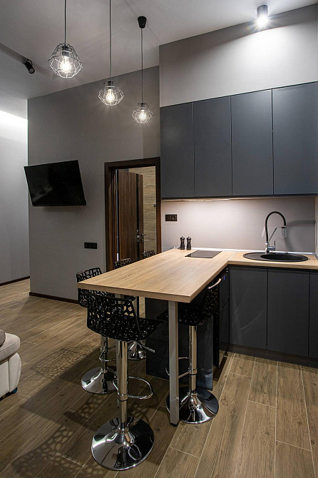 Продаж Квартира 2-кімнатна, 4/5 поверх на вул. Хмельницького Богдана Львів - фото 3