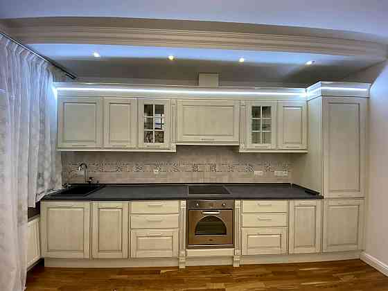 Продаж Квартира 2-кімнатна, 6/23 поверх на Максимовича Михайла вул., д. 3г Kiev