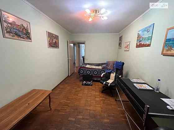 Оренда Квартира 3-кімнатна, 8/16 поверх на просп. Володимира Івасюка, 27А Київ