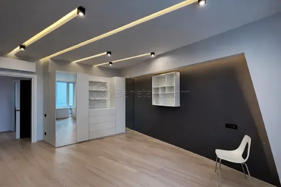 Оренда 3к Квартира 132 кв.м Фонтан, ул. Литературная, 1А Одеса