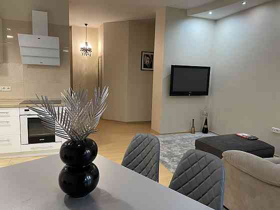 2 комнатная квартира в кирпичном доме на Таирова - Цветок Одеса