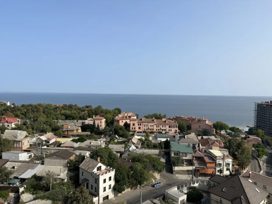 Продам 3-х комнатную квартиру в современном комплексе" Посейдон" Одеса