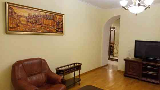 Оренда Квартира 2-кімнатна, 23/36 поверх на Дніпровська набережна, 21 Киев