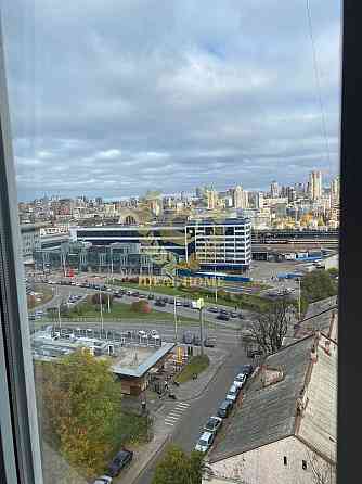 Продаж Квартира 3-кімнатна на Патриарха Мстислава Скрипника ул., 7 Kiev