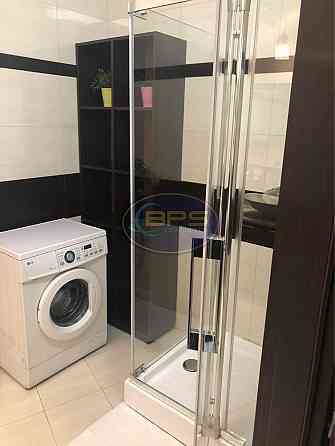 Продаж 2к Квартира 78.2 кв.м Тіниста вул. Odessa