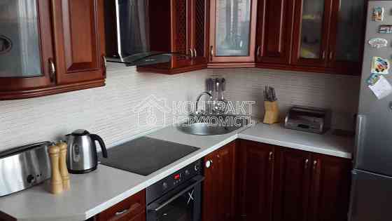 Продаж Квартира 3-кімнатна, 14/16 поверх на вул. Гарібальді Kharkiv