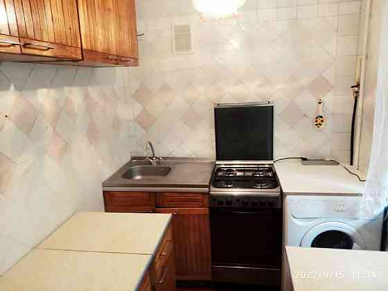 Оренда Квартира 3-кімнатна, 3/9 поверх на вул. Зодчих, 38 Kiev