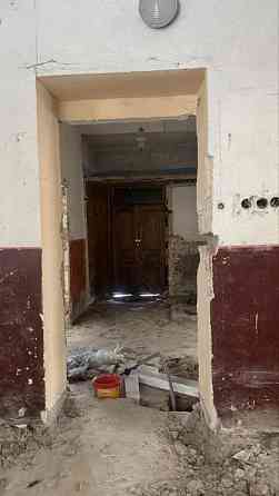 Продаж приміщення вільного призначення на вул. Хмельницького Богдана приміщень - 4, поверх - 1/3 Львів