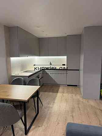 Оренда Квартира 1-кімнатна, 17/23 поверх на вул. Трутенко Онуфрия ул./Михайла Максимовича Киев