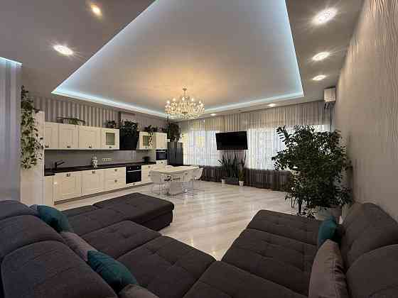 Продаж Квартира 3-кімнатна, 10/24 поверх на Джона Маккейна вул., д. 7 Київ