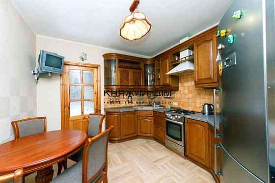 Оренда Квартира 4-кімнатна, 6/6 поверх на Туровская ул. Київ