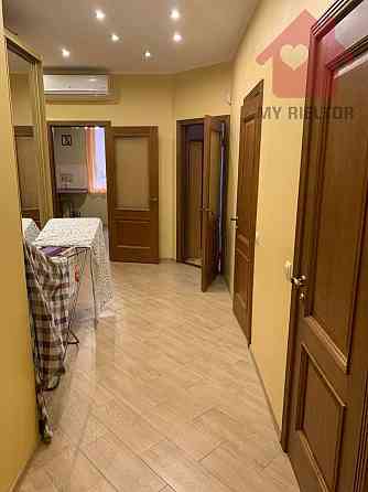 Продаж Квартира 2-кімнатна, 2/9 поверх на Богомольця Ужгород