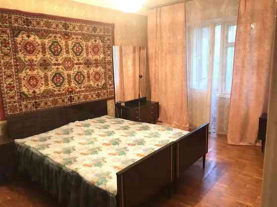 Оренда Квартира 3-кімнатна, 4/9 поверх на ул. Половецкая Киев