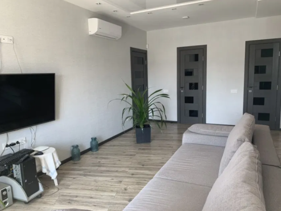 Продам квартиру с большой террасой и ремонтом в ЖК "Сады Ривьеры" (Фонтанка) Fontanka