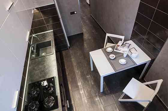 Оренда Квартира 1-кімнатна, 4/4 поверх на Пирогова ул., 4 Киев