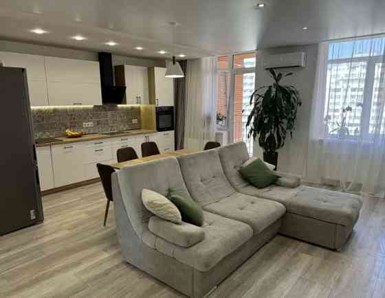 Продаж Квартира 3-кімнатна на ул. Люстдорфская дорога, 55/6 Одесса