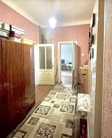 Продаж Квартира 2-кімнатна, 2/2 поверх на вул. проспект Миру Житомир