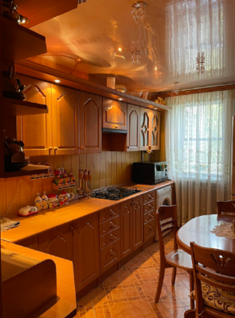 Трехкомнатная квартира с ремонтом на Черемушках Одесса