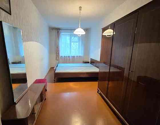 Продаж Квартира 2-кімнатна, 1/5 поверх на Кленовая ул., 5 Дніпро