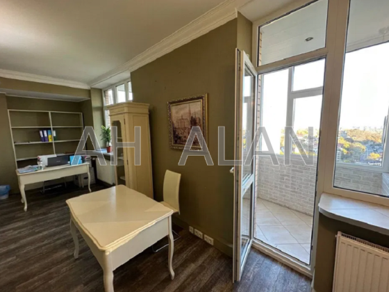 Оренда офісне приміщення на Старонаводницька вул., 6Б приміщень - 2, поверх - 10/20 Kiev