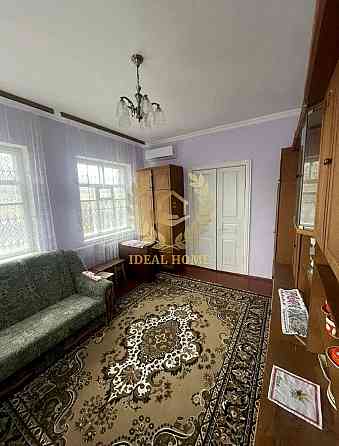 Продаж Будинок 5-кімнатний 