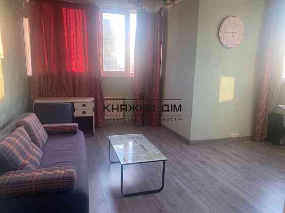 Оренда Квартира 3-кімнатна, 19/19 поверх на Дмитриевская ул. Київ