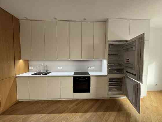 Продаж Квартира 4-кімнатна, 6/24 поверх на Паньківська вул., д. 20/82 Киев