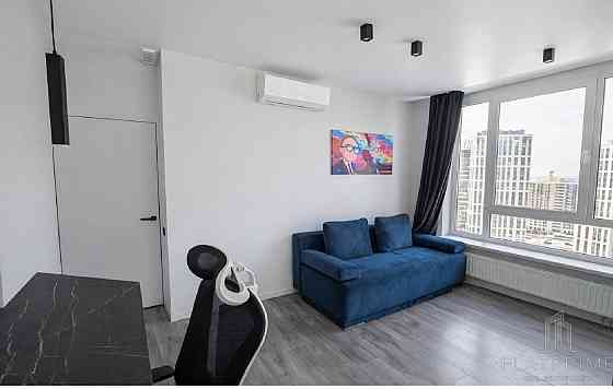 Продаж Квартира 2-кімнатна, 19/26 поверх на Всеволода Змієнка вул., д. 21 Kiev