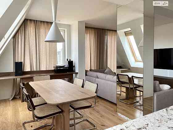 Продаж Квартира 2-кімнатна, 15/16 поверх на Березнева вул., д. 14б Киев