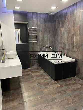 Оренда Квартира 2-кімнатна, 17/17 поверх на Липковского ул. Kiev