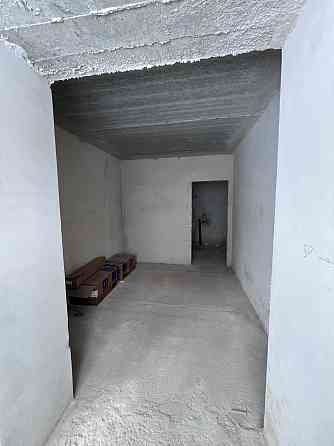 Продаж Квартира 3-кімнатна, 2/9 поверх на Полуботка 