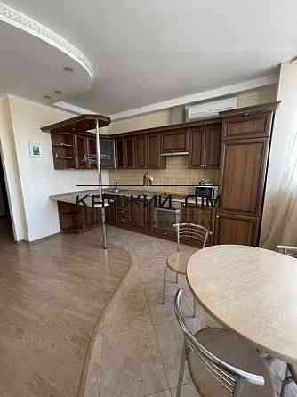 Оренда Квартира 1-кімнатна, 12/25 поверх на Урловская ул. Kiev