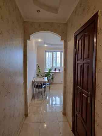 Оренда Квартира 2-кімнатна, 8/18 поверх на пр. Леся Курбаса, 7 а Kiev