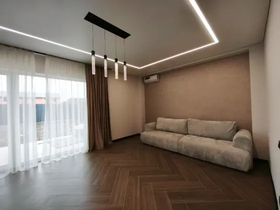 Продаж 2-поверховий Котедж з ділянкою 2.3 сот 130 кв.м 3 кімн. на Калиновського Ужгород