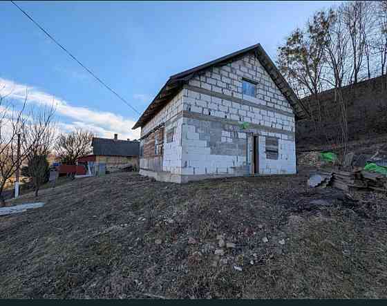 Продаж Будинок 4-кімнатний на вул. Івана Франка Зоря