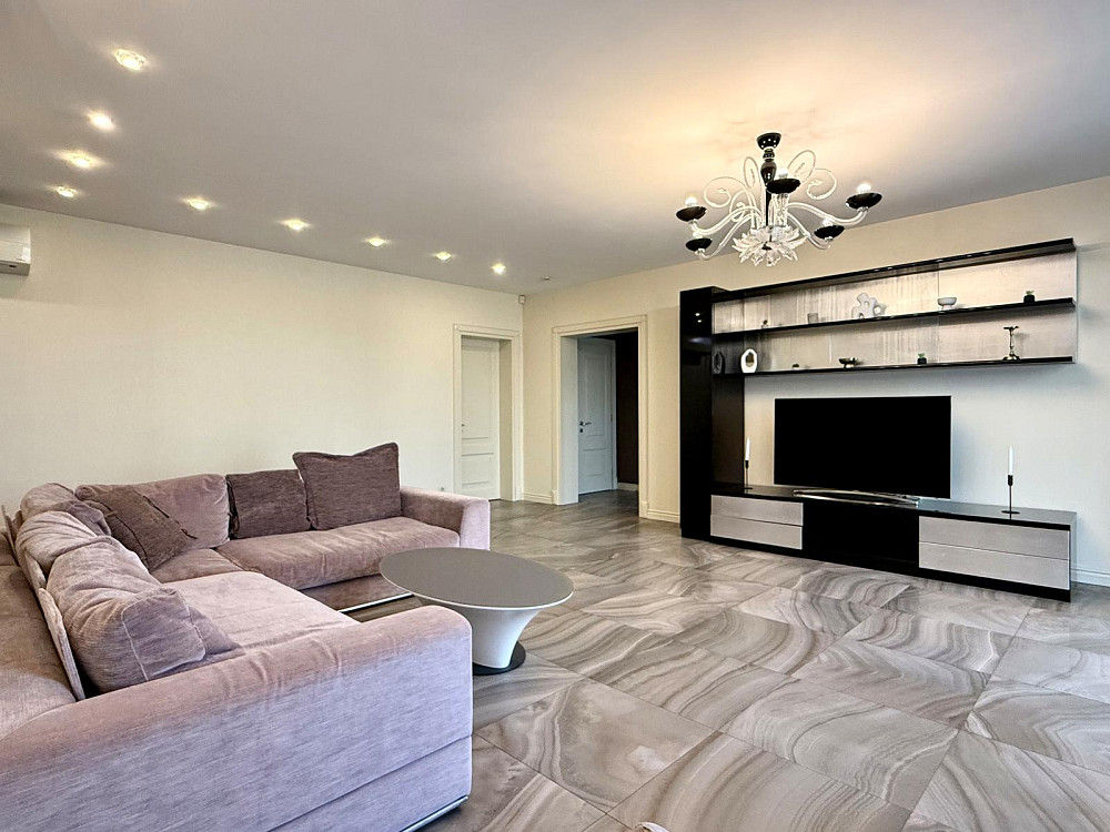 Продаж Квартира 3-кімнатна, 21/23 поверх на Голосіївський вул., д. 30-Б Киев - изображение 2