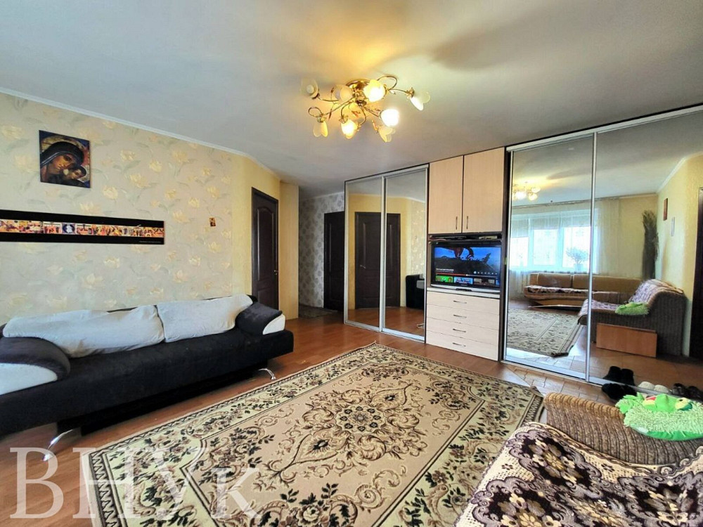 Продаж Квартира 4-кімнатна, 10/10 поверх на Поділля Вінниця - фото 1