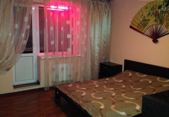 Оренда Квартира 2-кімнатна на Ахматовой Анны ул., 13 Київ