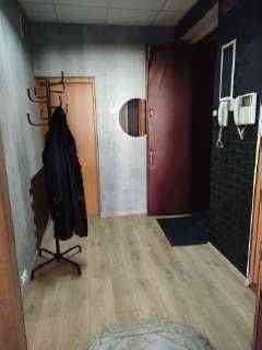 Продаж Квартира 3-кімнатна, 2/5 поверх на Івана Мазепи вул., д. 3 Київ