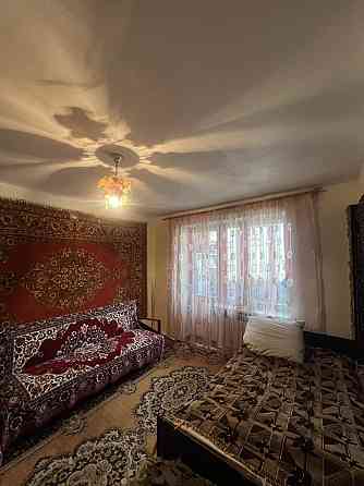 Продаж Квартира 3-кімнатна, 2/2 поверх на вул. Дворецька Ровно