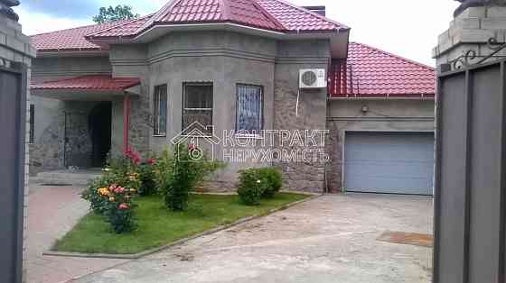 Продаж Будинок 4-кімнатний на вул. Вишнева Kharkiv