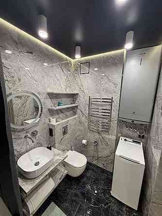 Продаж Квартира 1-кімнатна, 1/26 поверх на Князя Романа Мстиславича вул., д. 26 Kiev