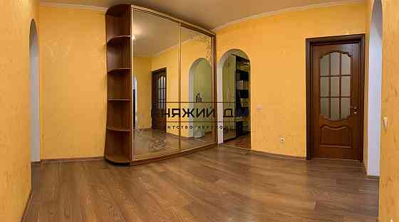 Продаж 3 кімнатної квартири ЖК Молодіжний квартал м. Осокорки Київ