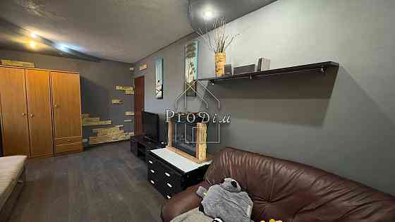 Продаж Будинок 3-кімнатний на Борщагівська вул., 8 Киев