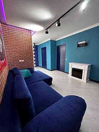 Продаж Квартира 2-кімнатна, 21/25 поверх на Драгоманова вул., д. 2Б Киев