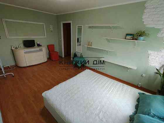 Оренда Квартира 2-кімнатна, 6/16 поверх на Березняковская ул. Київ