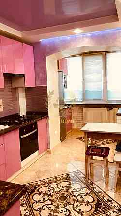 Продаж Квартира 2-кімнатна, 7/10 поверх на Симиренко ул., 25А Киев